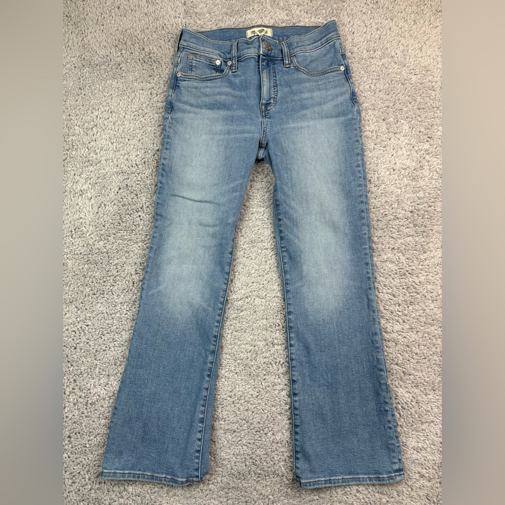 Madewell Jeans Womens 26 Mid Rise Kick Out Jeans Light Wash Classic Casual Basic